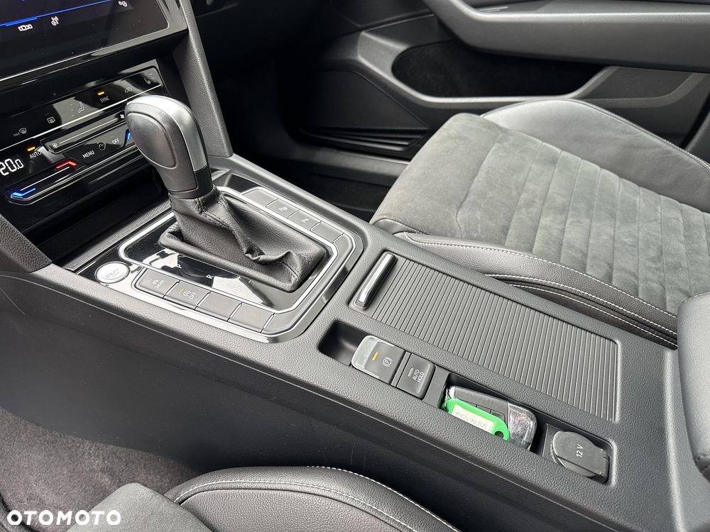 Volkswagen Passat 1.5 TSI EVO Elegance DSG - 10