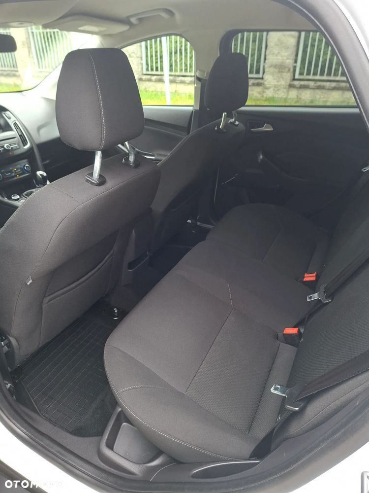 Ford Focus 2.0 TDCi DPF Start-Stopp-System Business - 10