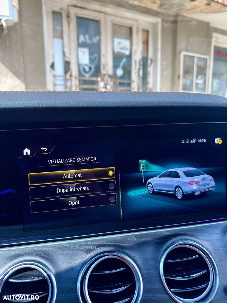 Mercedes-Benz E - 32