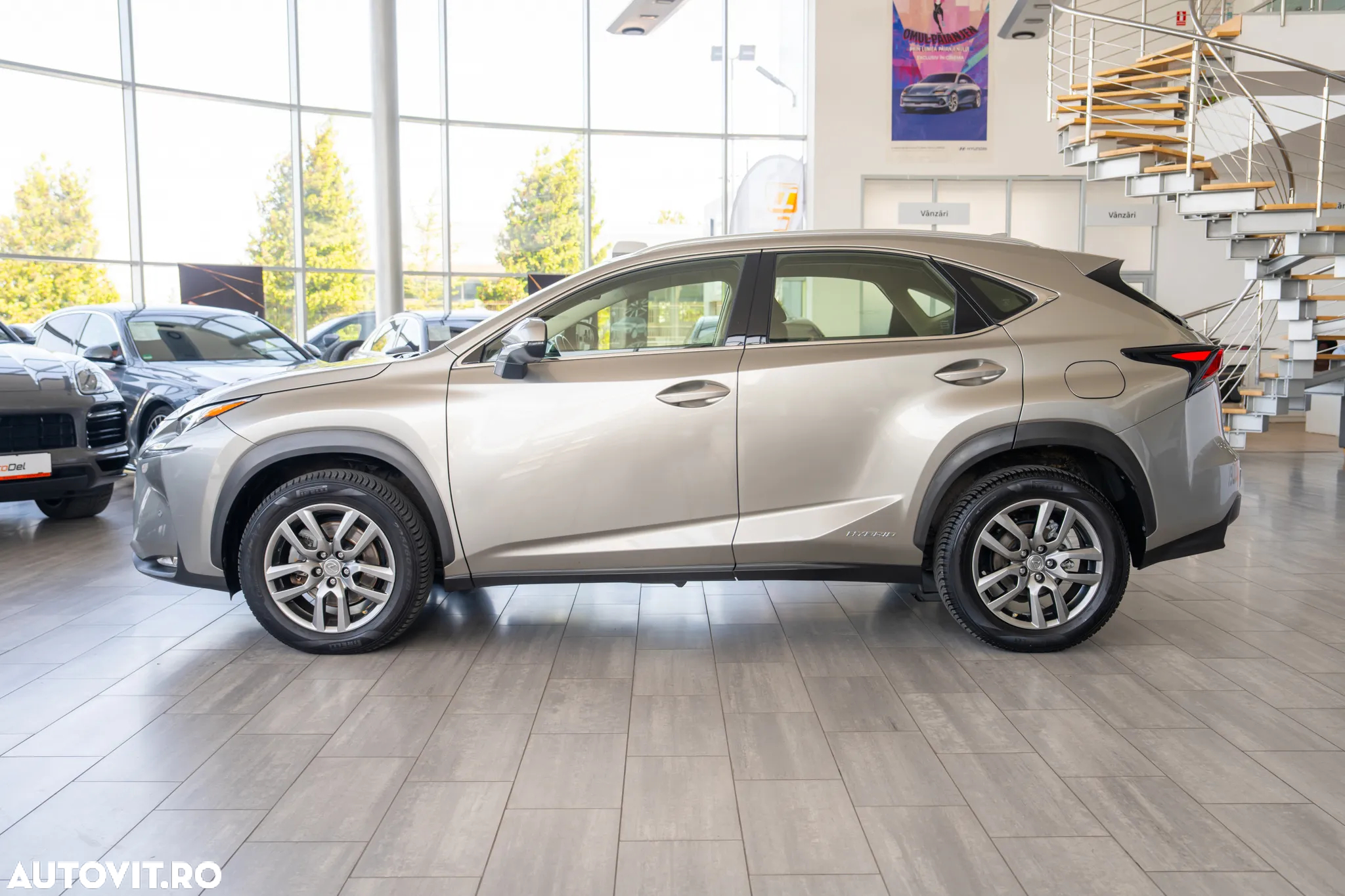 Lexus Seria NX 300h AWD Business - 10