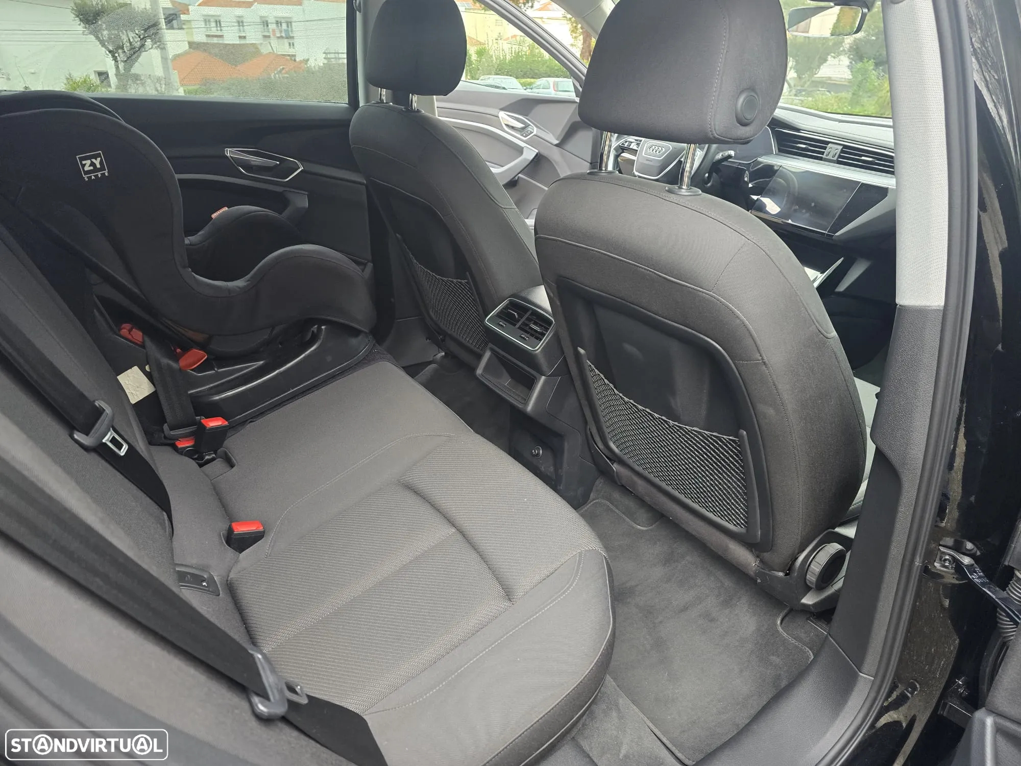 Audi e-tron 50 quattro - 10