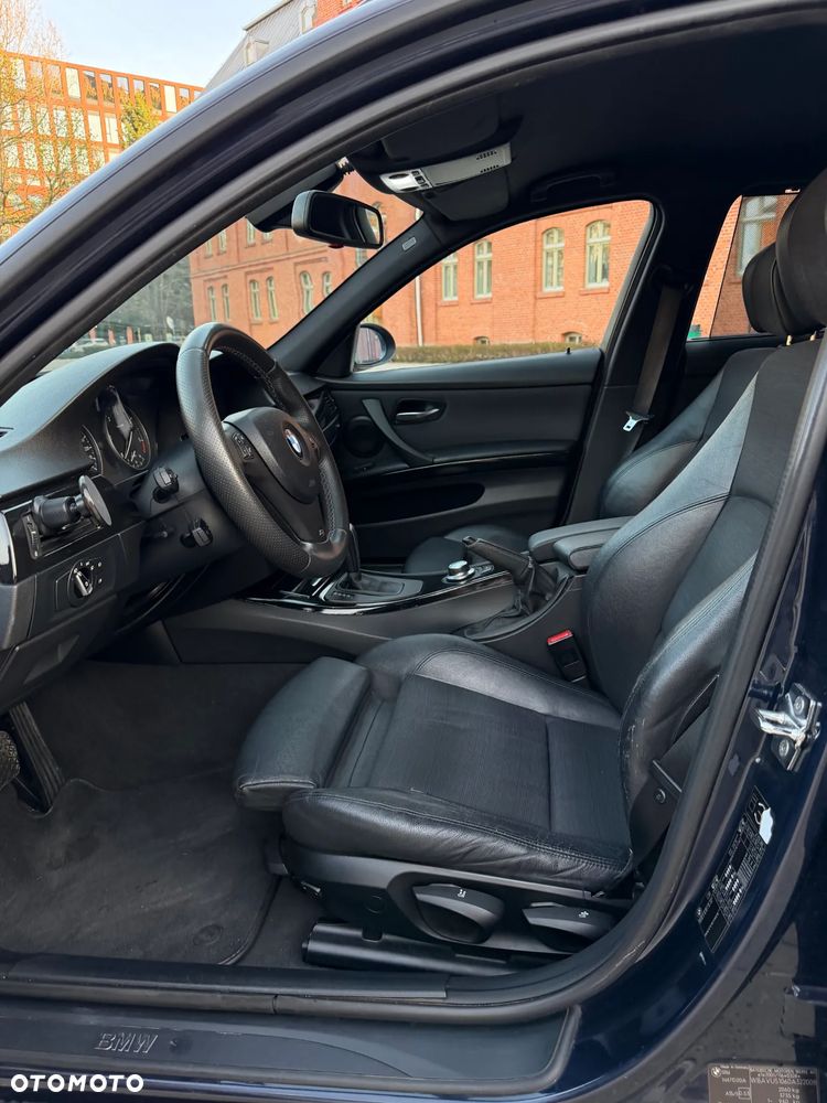 BMW Seria 3 320d DPF - 12