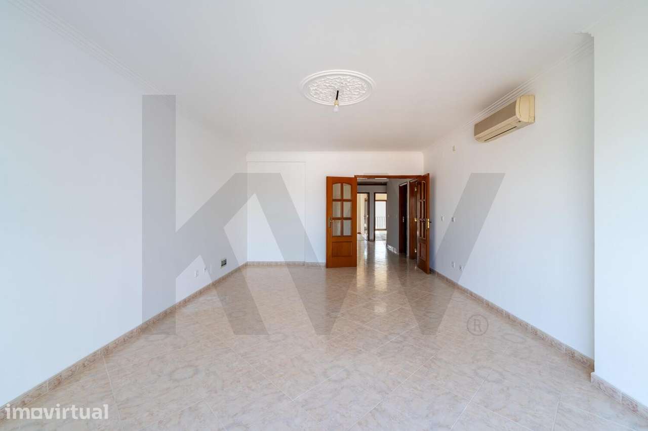 Espaçoso T2 com Suite (119 m2), Garagem e Vista Desafogada – Casal de - Grande imagem: 4/22