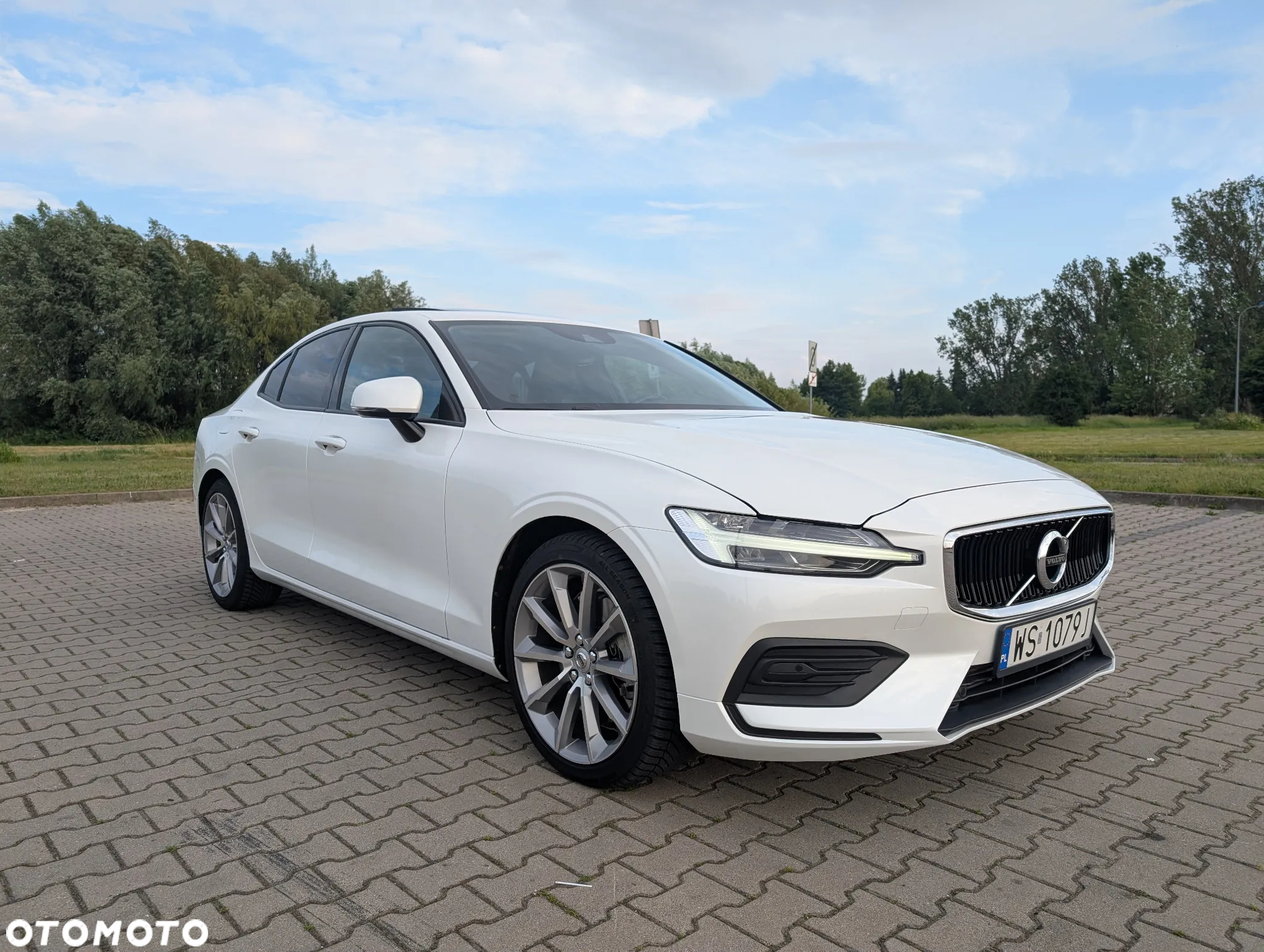 Volvo S60 T6 AWD Momentum Pro - 4