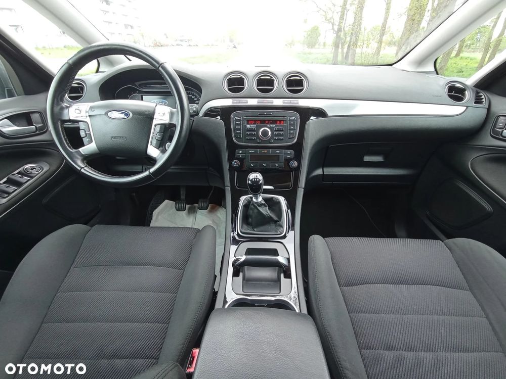 Ford S-Max - 22