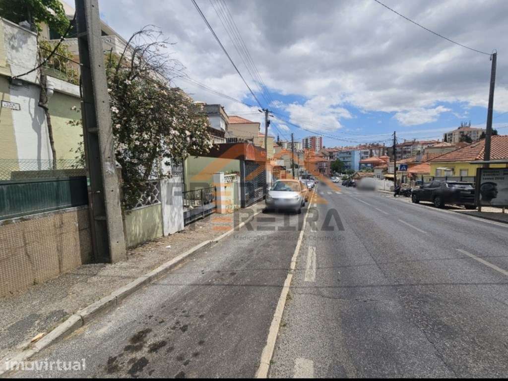 Situada na Ramada - Loja com 84 m2. - Grande imagem: 4/6