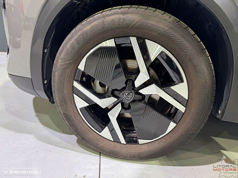 Peugeot 2008 1.2 PureTech Allure - 12