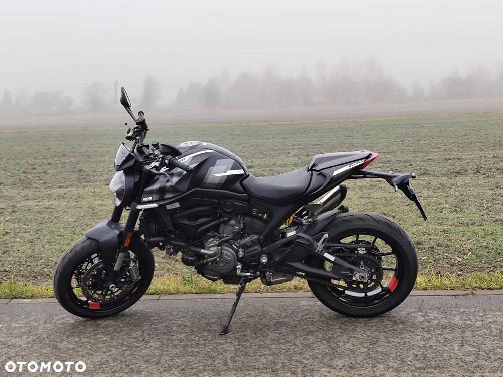 Ducati Monster - 10