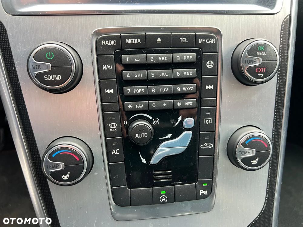 Volvo XC 60 D3 Drive-E Ocean Race - 26