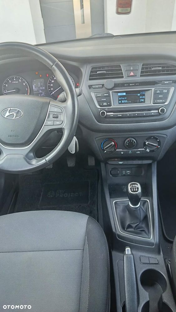Hyundai i20 1.2 Comfort - 8