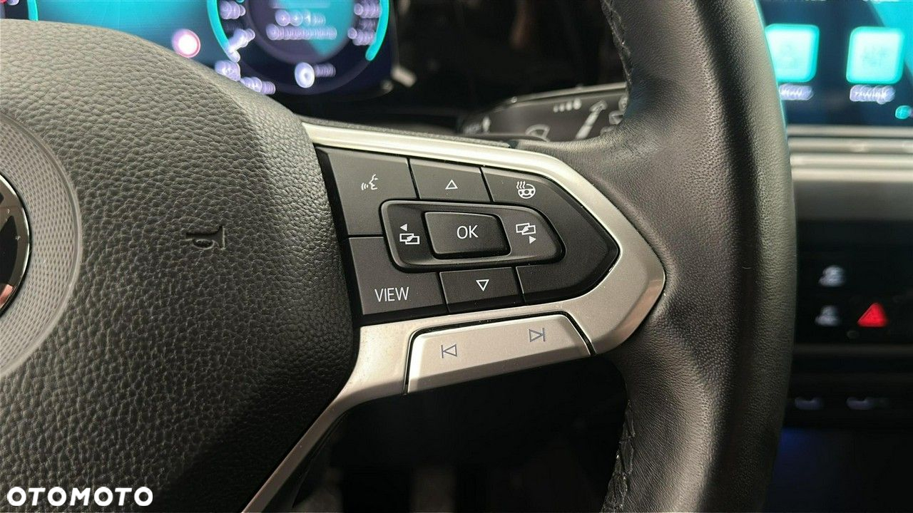 Volkswagen Golf - 23