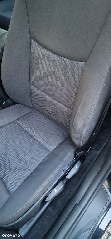 BMW Seria 3 318i - 10