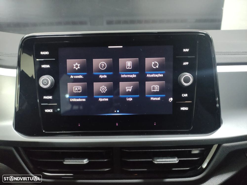 VW T-Roc 1.5 TSI Life DSG - 18