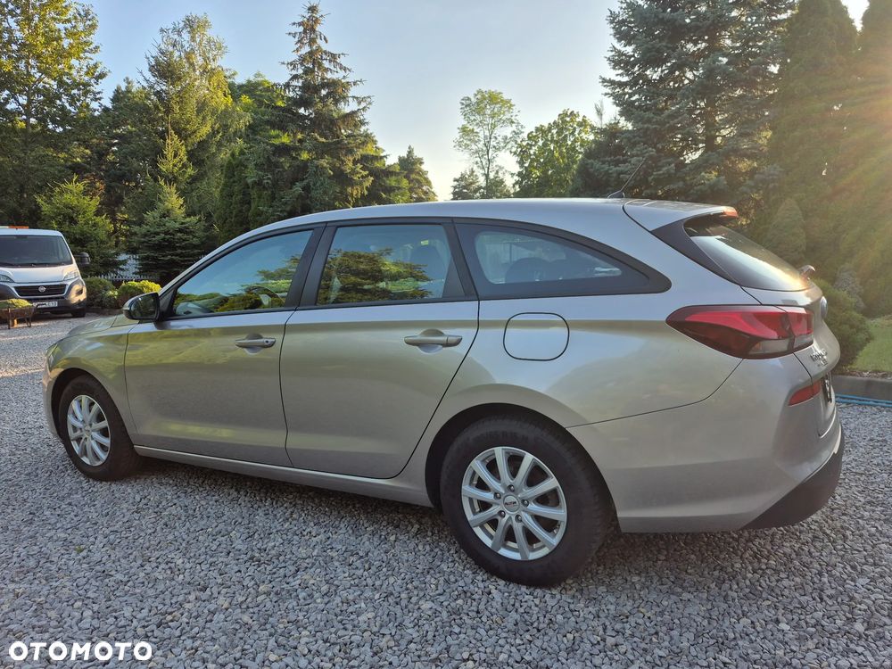 Hyundai i30 1.4 Family - 5
