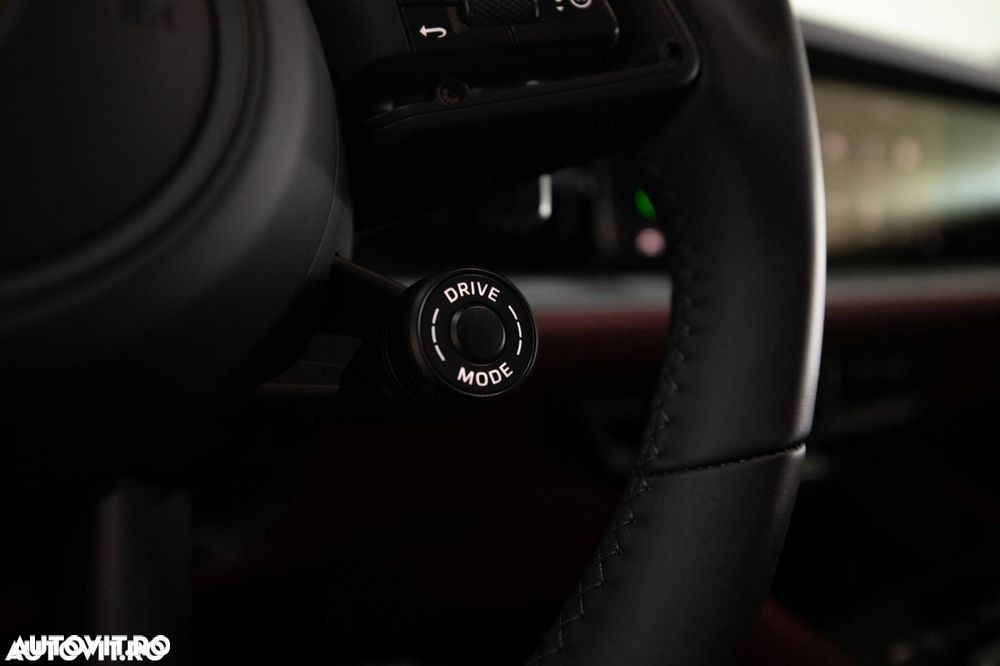 Porsche Cayenne Coupe - 24