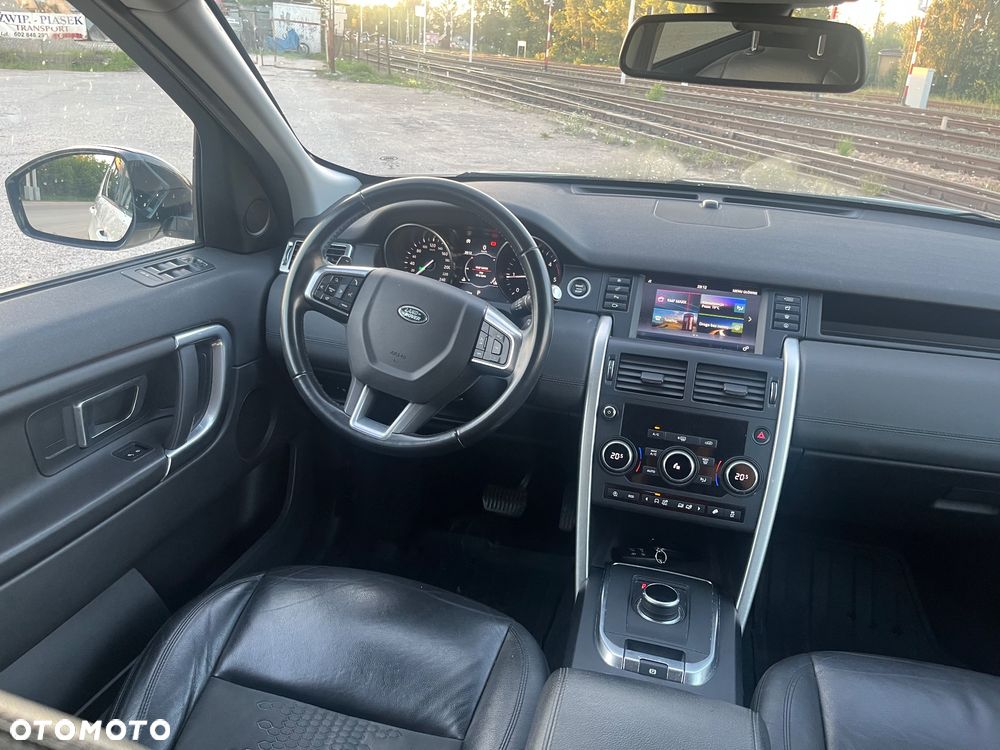 Land Rover Discovery Sport 2.0 TD4 Pure - 17