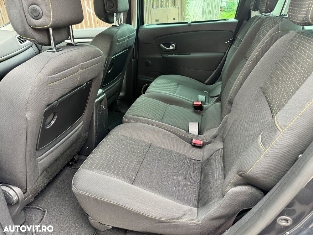Renault Scenic II 1.5dCi Confort Dynamique - 6