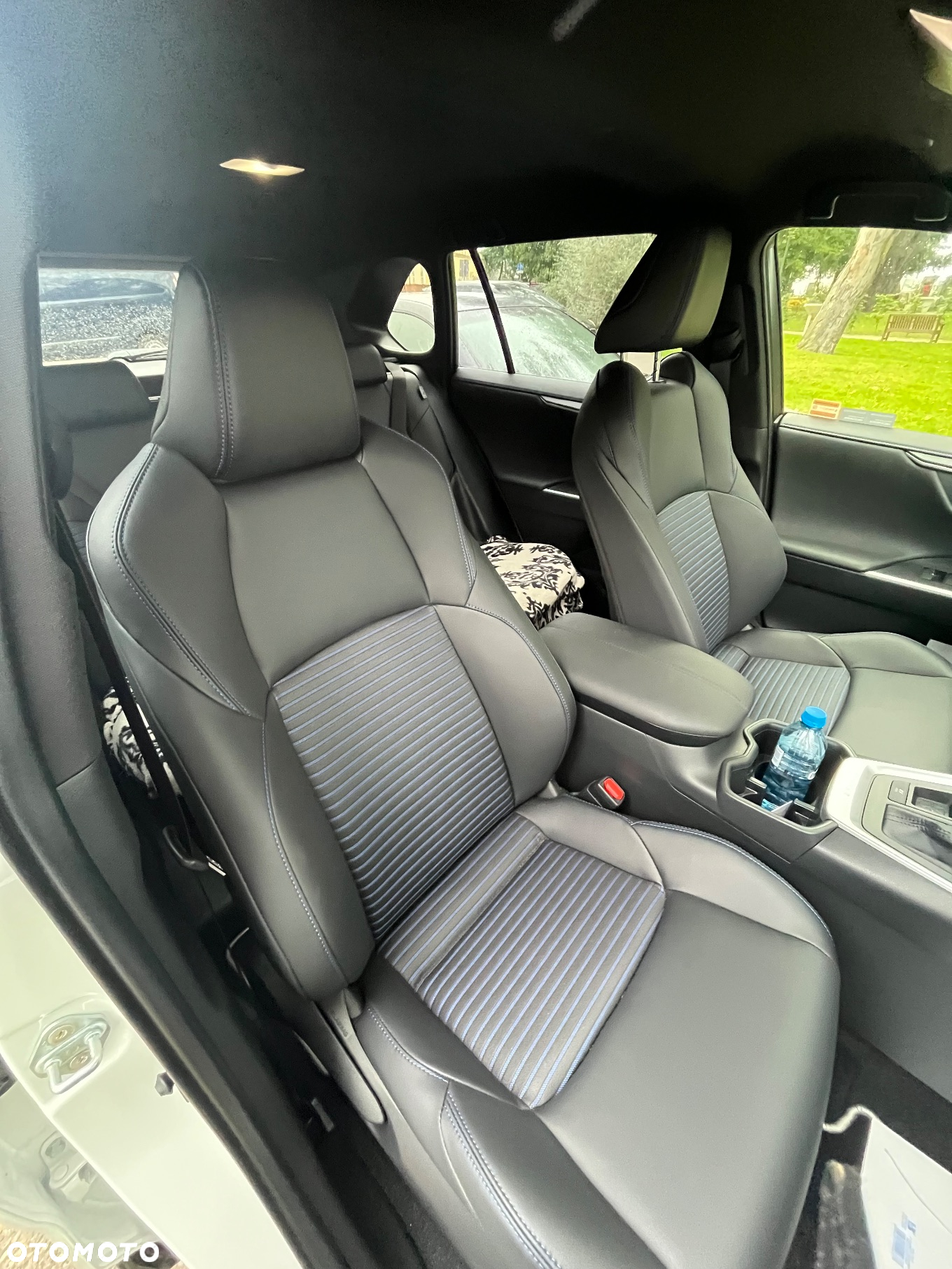 Toyota RAV4 2.5 Hybrid Selection 4x2 - 6