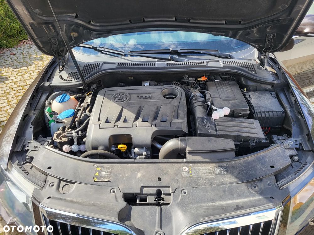 Skoda Superb 2.0 TDI Ambition - 11