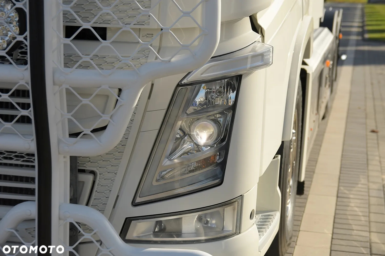Volvo FH540 ///* GLOBETROTTER ///* HAKOWIEC ///* DO PRZEWOZU KONTENERÓW ///* 6X4 ///* 2019 ///* XENON ///* RETARDER ///* SUPER STAN - 12