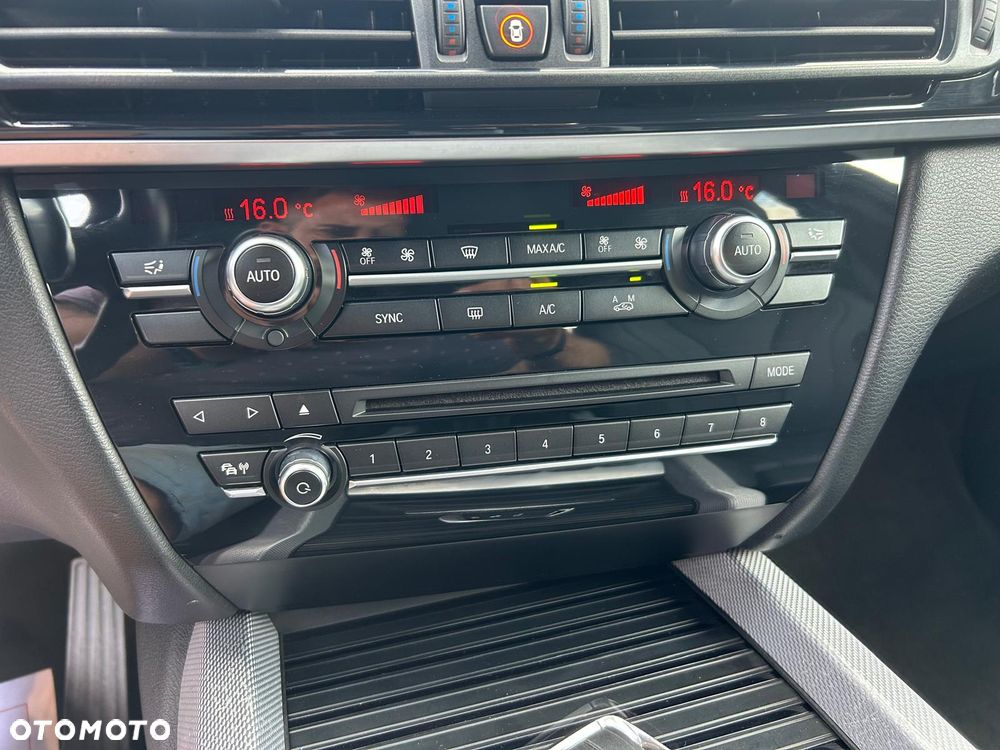 BMW X5 xDrive25d Sport-Aut - 32