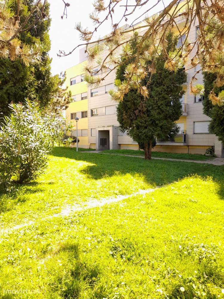 T1 com varanda e localização privilegiada em Braga - Grande imagem: 4/4
