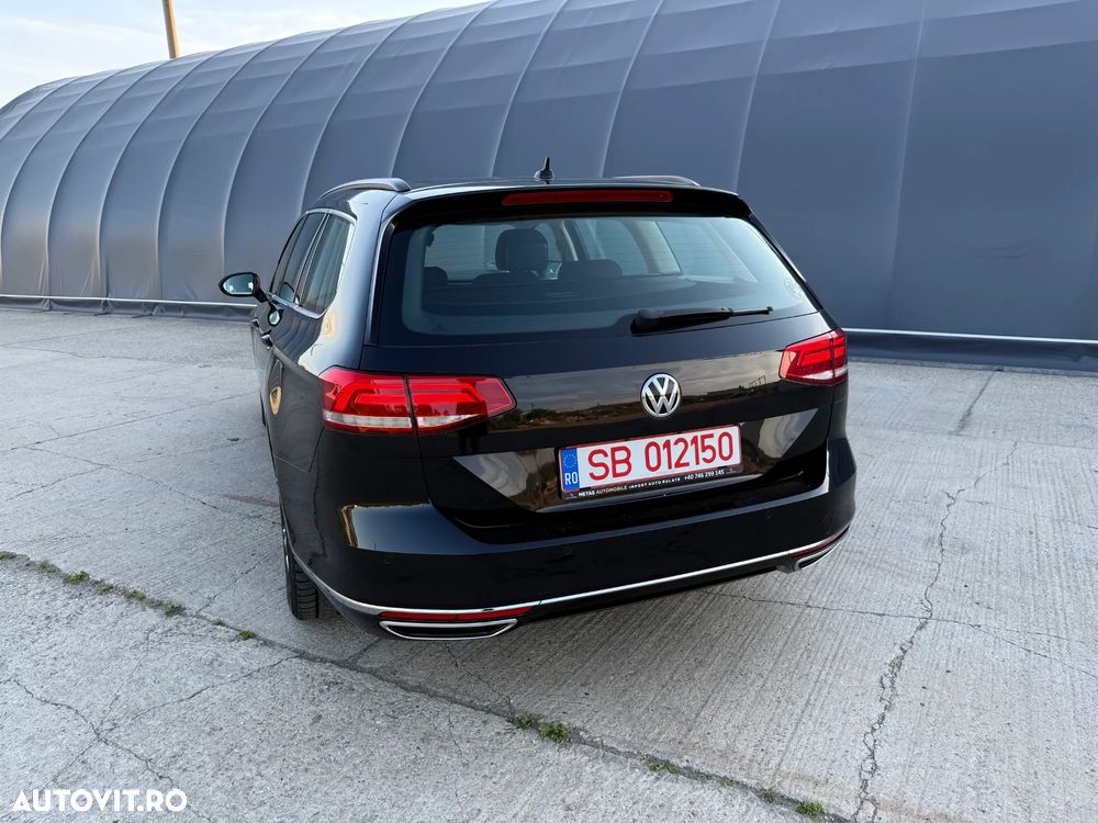 Volkswagen Passat 2.0 TDI DSG 4Motion Comfortline - 17