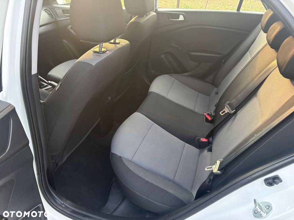 Hyundai i20 1.2 BlueDrive Classic + - 15