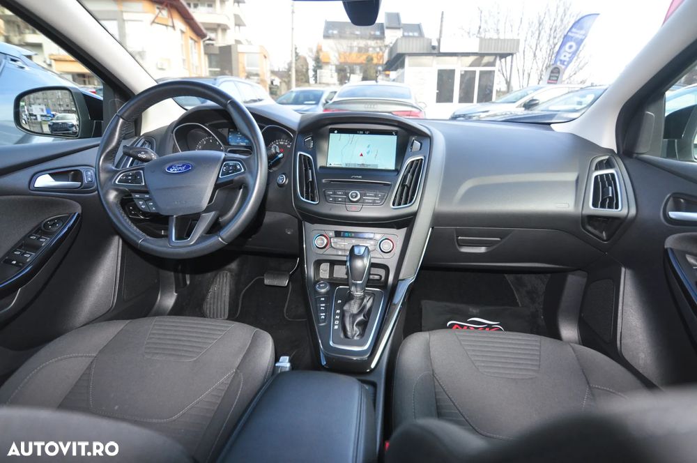 Ford Focus 1.5 EcoBoost Start-Stopp-System Aut. TITANIUM - 5