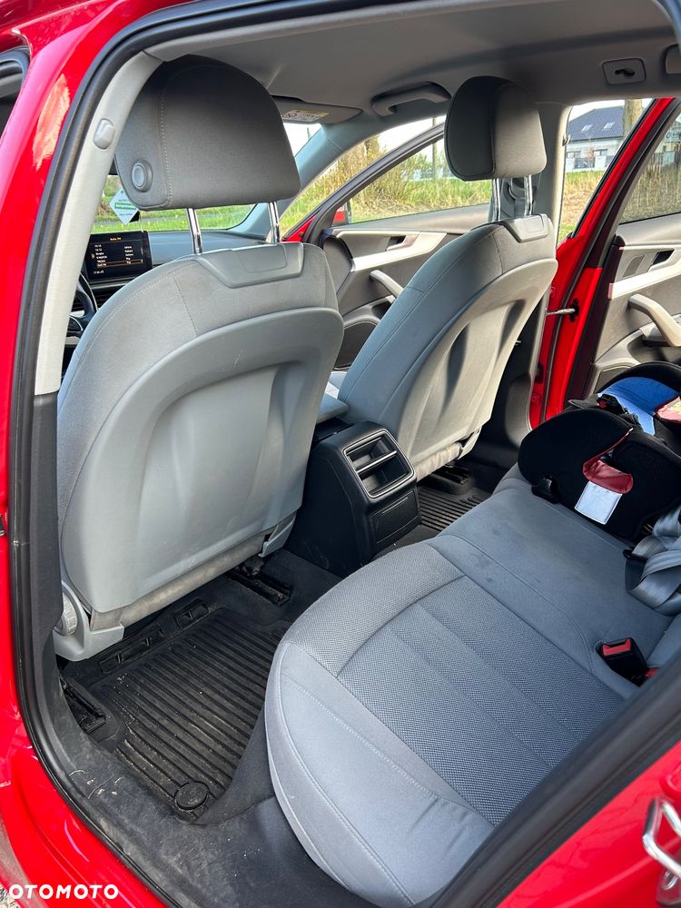 Audi A4 Avant 2.0 TDI Design S tronic - 6