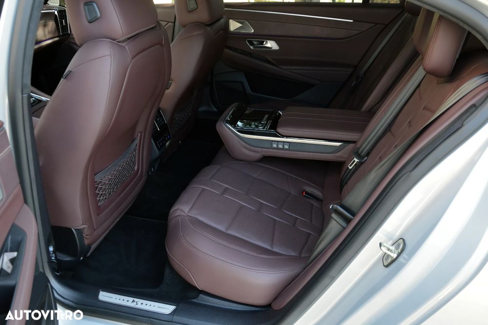 DS Automobiles DS 9 1.6 PHeV EAT8 Rivoli + - 11