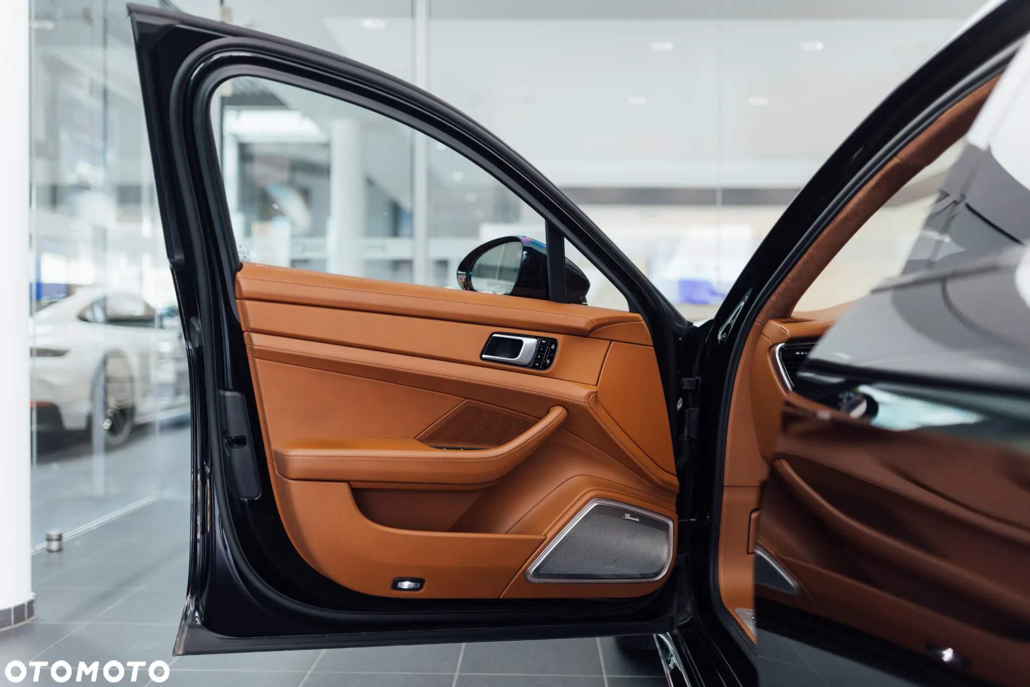 Porsche Panamera Turbo S - 22