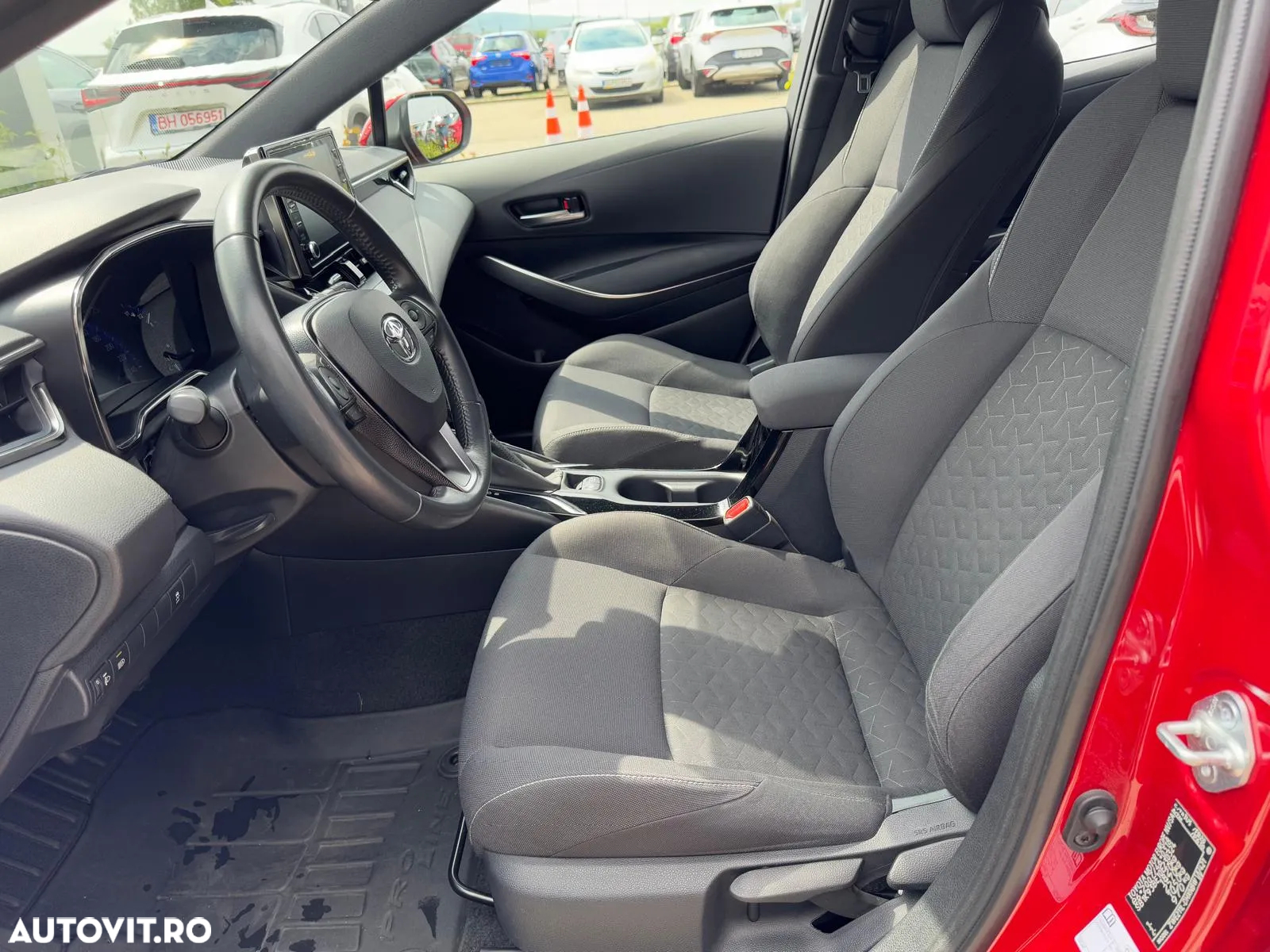 Toyota Corolla 1.8 HSD Eco - 12
