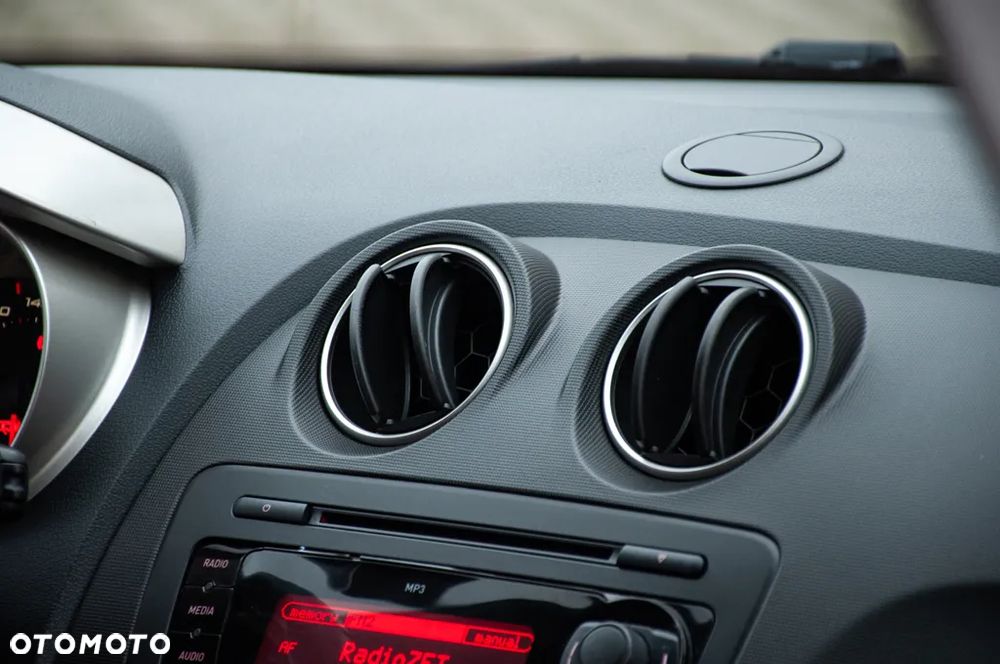 Seat Ibiza 1.6 16V Sport Edition - 20