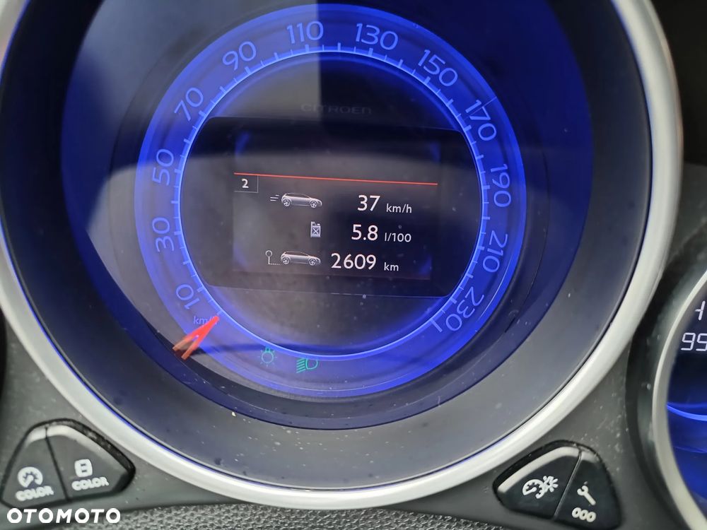 Citroën DS4 1.6 HDi SoChic - 11