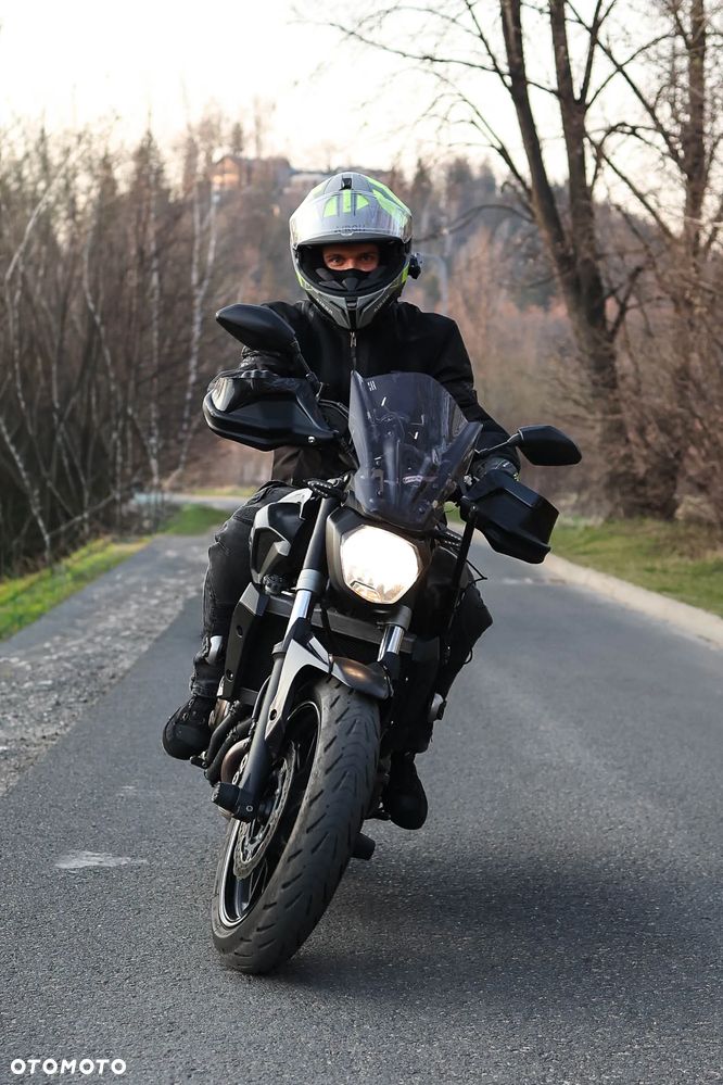 Yamaha MT - 1