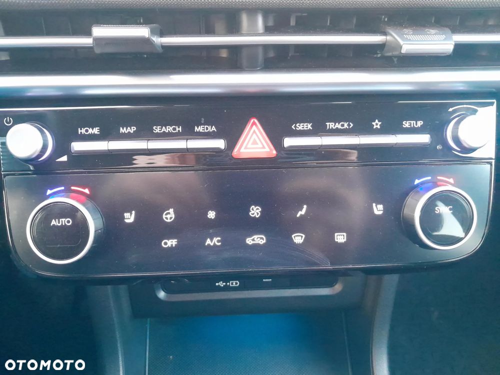 Hyundai Tucson 1.6 T-GDi 48V Executive 2WD DCT - 24