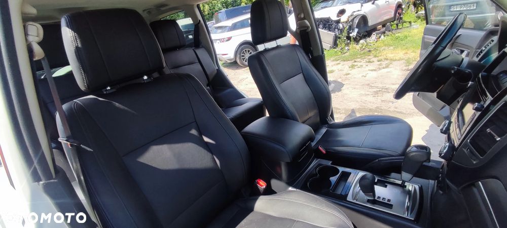 Mitsubishi Pajero 3.2 DID Instyle - 7