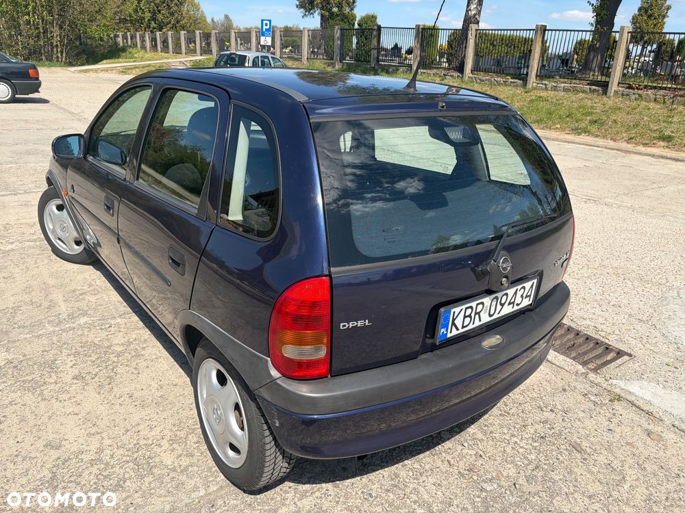 Opel Corsa 1.2 City 16v - 12