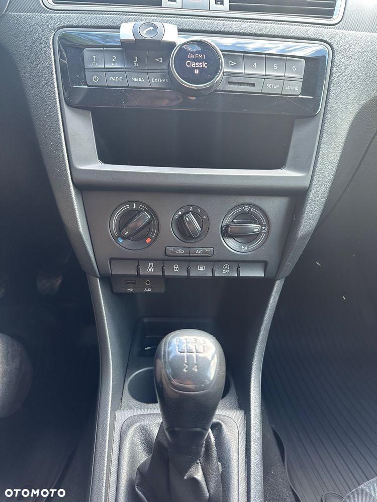 Skoda RAPID 1.2 TSI Active - 14