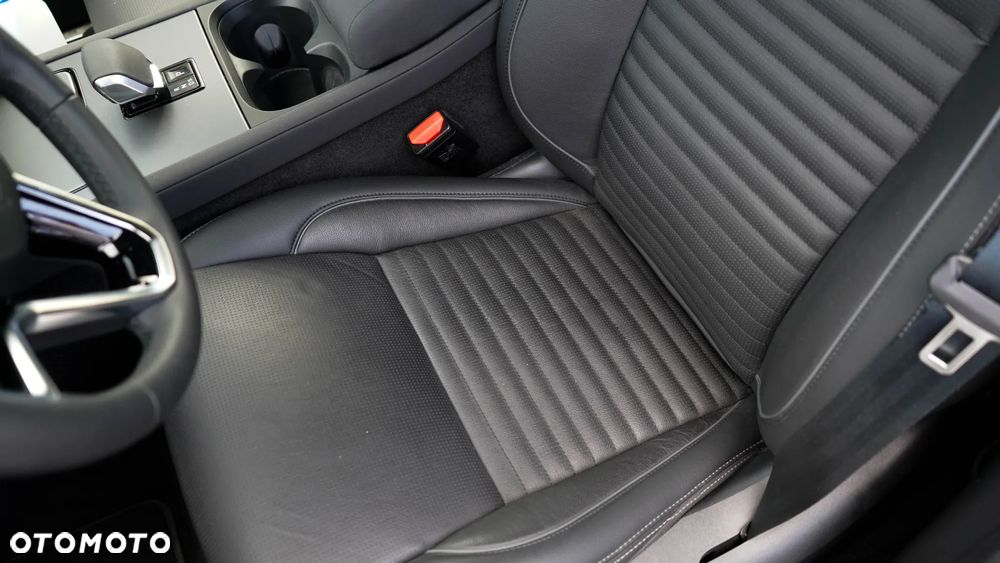 Land Rover Discovery Sport 2.0 D200 mHEV R-Dynamic SE - 22