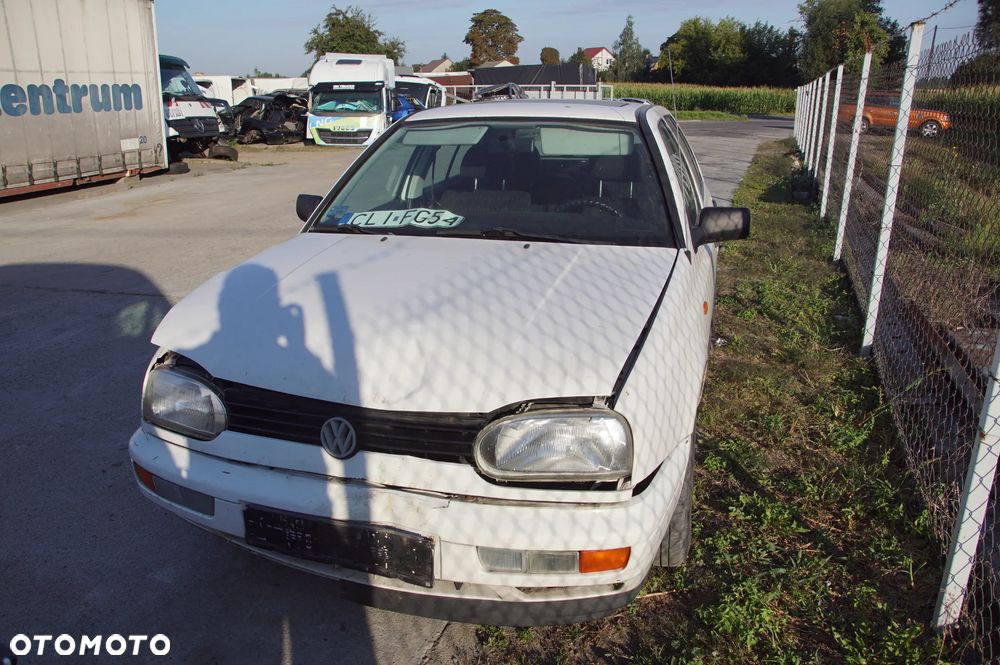 Auto na części - Volkswagen Golf III 1.4 8V 60 KM AEX DGL LB9A 1996R Silnik Skrzynia Drzwi Szyba Lusterko Błotnik Klapa Zderzak Deska Kokpit Sterownik Moduł Czujnik Licznik Kierownica - 7