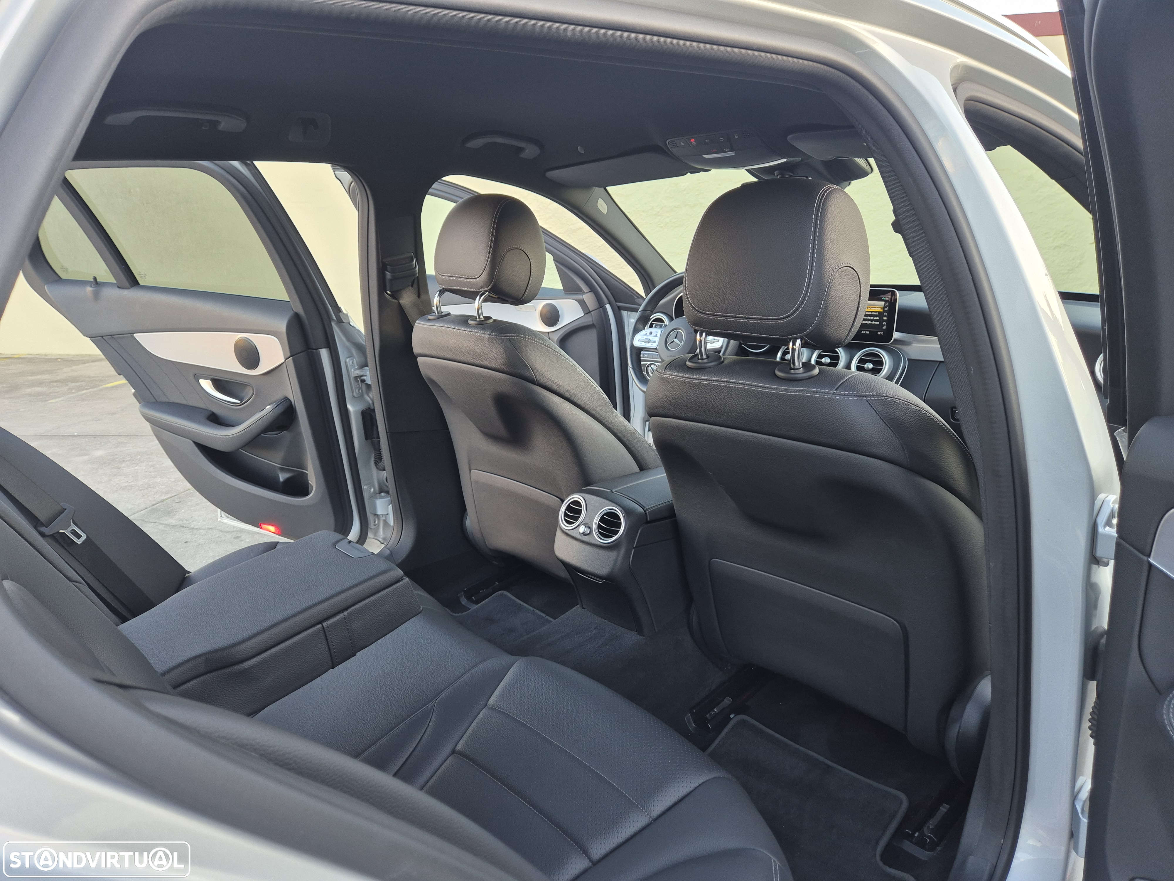 Mercedes-Benz C 300 de AMG Line - 34