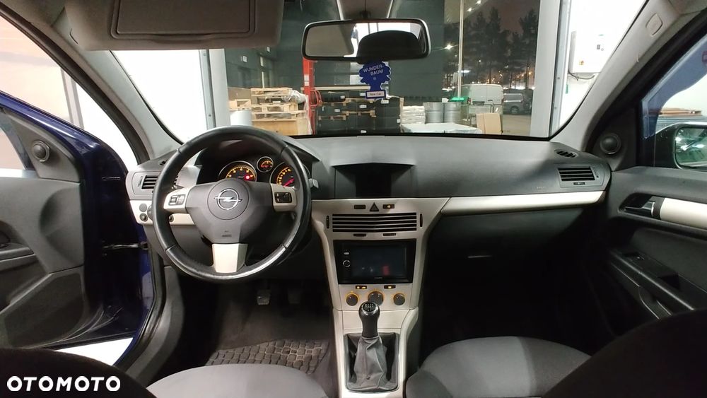 Opel Astra 1.6 - 17