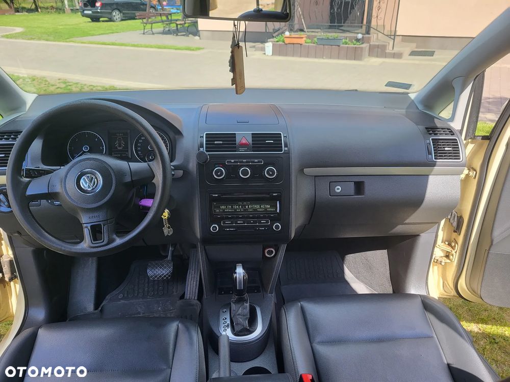 Volkswagen Touran - 7