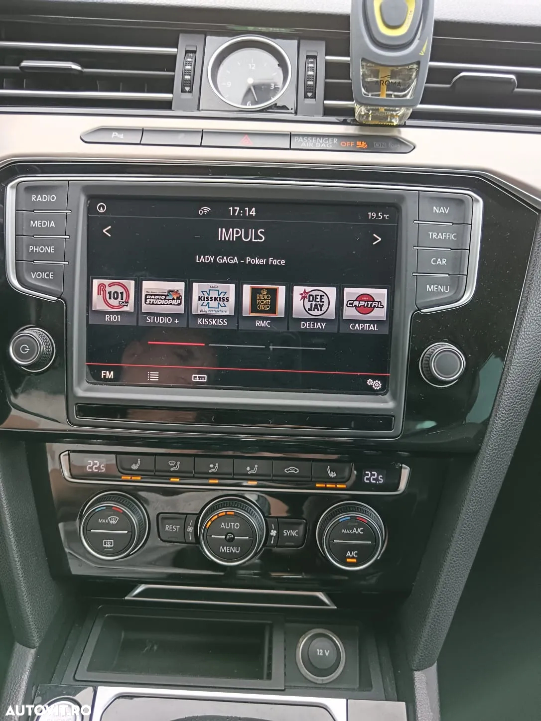 Volkswagen Passat Variant 2.0 TDI DSG Highline - 34