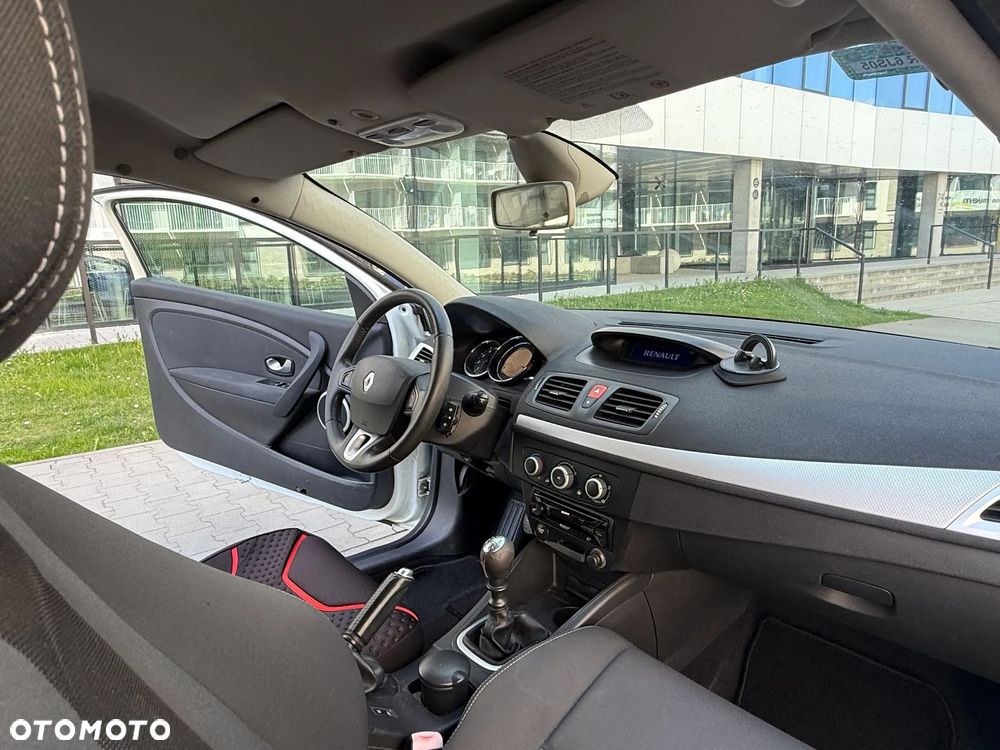Renault Megane 1.5 dCi Dynamique - 11