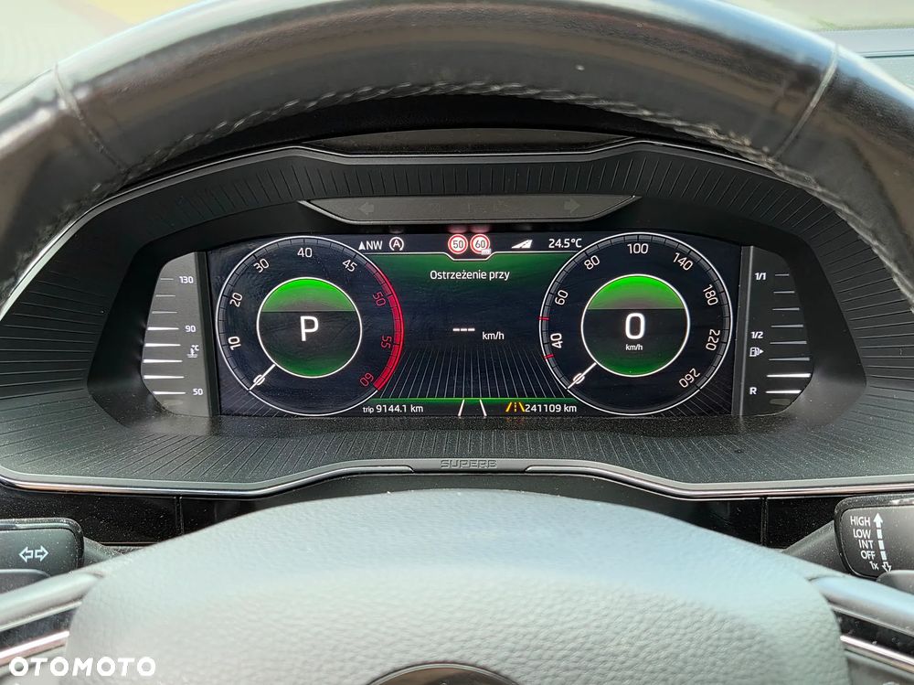 Skoda Superb 2.0 TDI 4x4 L&K DSG - 22