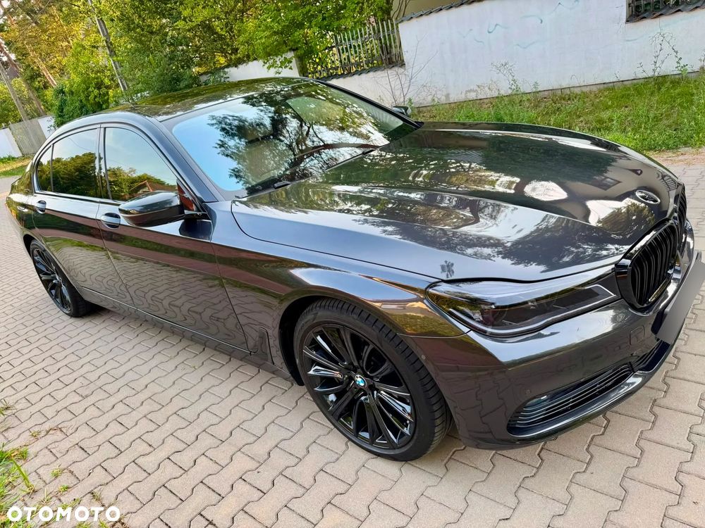 BMW Seria 7 750Li xDrive - 8