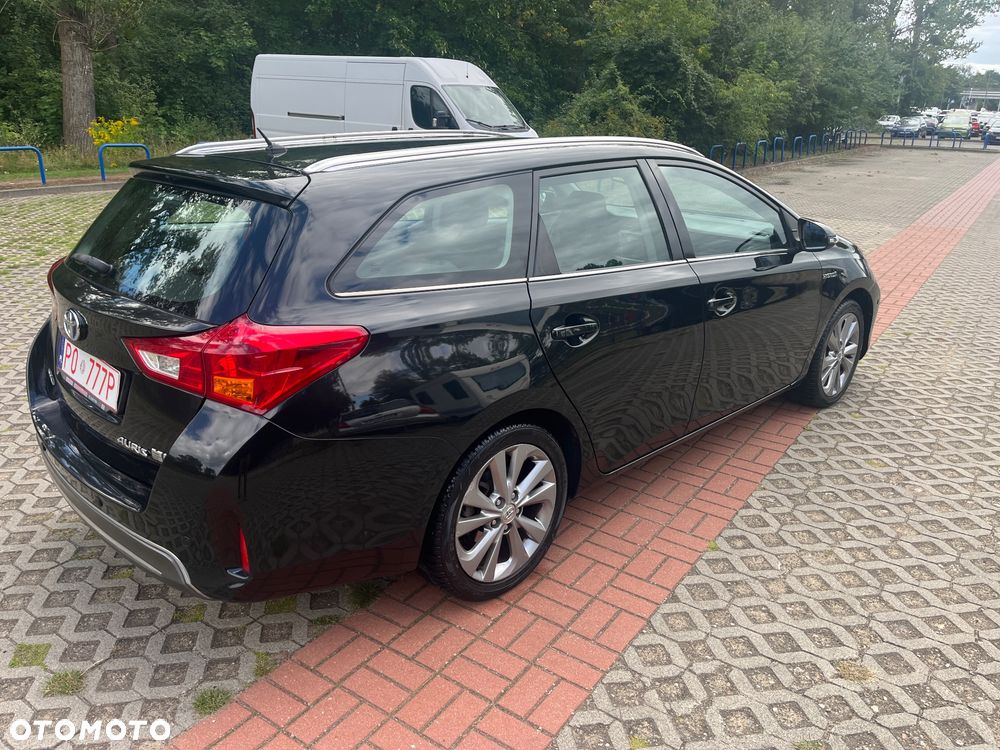Toyota Auris 1.8 HSD Luna - 19